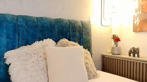 alisson_fox69 online show from October 2, 2:05 am