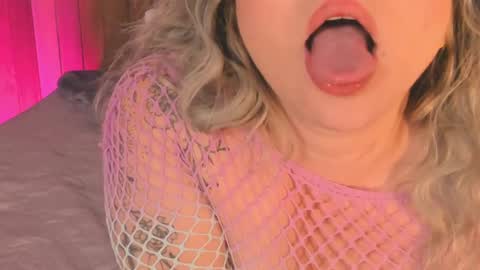 Alisson Joness online show from September 24, 12:26 pm