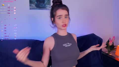 Alivia online show from October 10, 9:36 am