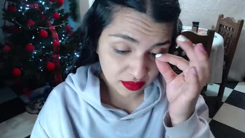 Alix online show from November 17, 1:28 am