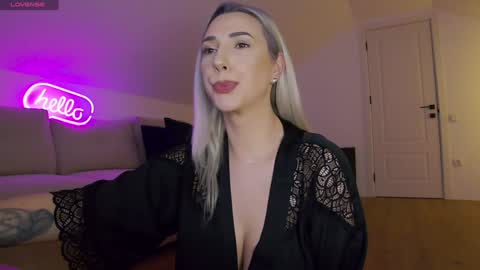 A day u didnt smile is a lost day online show from February 24, 9:41 am