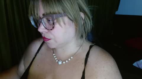 Ale online show from December 21, 2:52 am