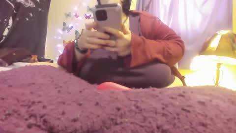 Alli Kat online show from March 7, 7:05 pm