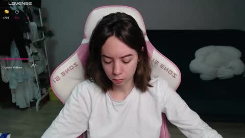 alice online show from March 25, 12:05 am