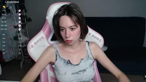 alice online show from October 2, 12:26 am