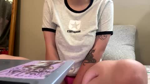 alliebearx online show from October 9, 10:14 pm