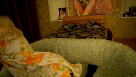 Allison online show from January 9, 11:45 pm