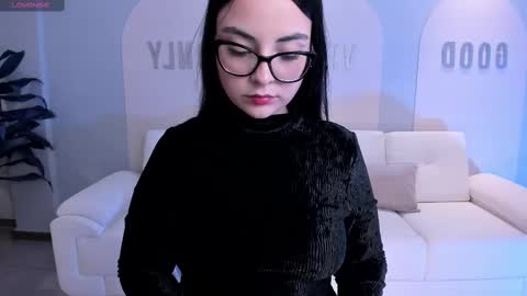 Allison Rogers online show from March 1, 7:15 pm