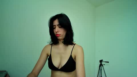 Alli online show from September 15, 7:43 pm