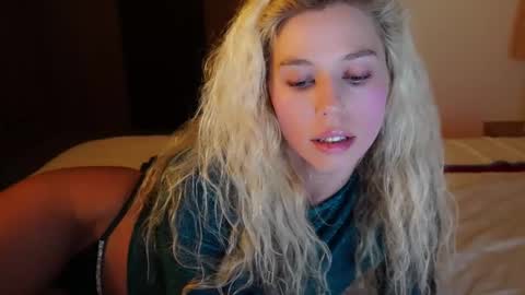 allissonhotbb online show from February 6, 4:58 pm