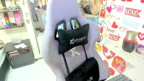 allsson_miller online show from May 8, 2:26 am