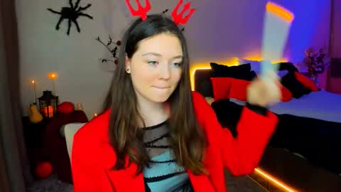 alluringeyess online show from October 29, 5:37 pm