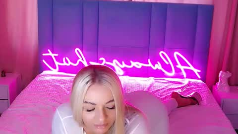 AlwaysHot online show from September 16, 2:19 am