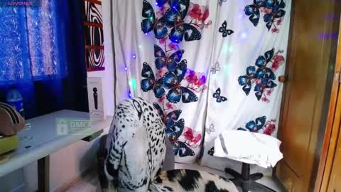 ally_sweety online show from October 22, 4:12 pm