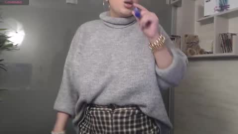         online show from March 4, 10:38 pm