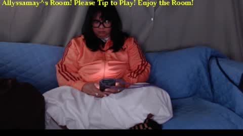 Allyssamay online show from March 3, 9:48 am