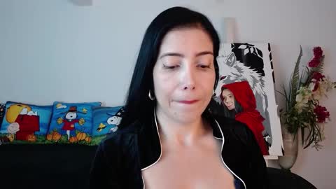 alma_art_ online show from October 17, 10:13 pm