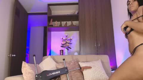 Alma Castillo online show from July 11, 2:22 am