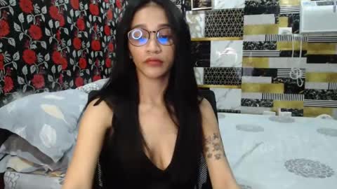 Alondra  online show from January 11, 3:09 pm