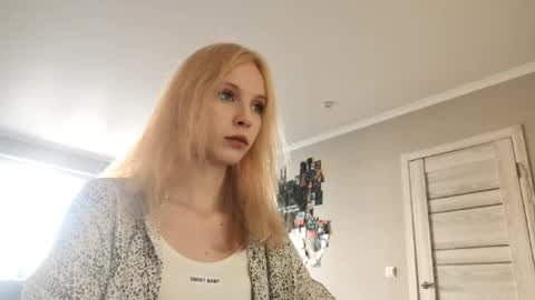 May online show from September 15, 1:52 pm