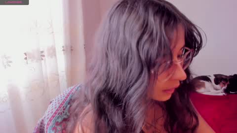 . .  online show from December 18, 8:47 pm