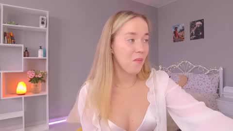 Amelia NEXT STREAM  online show from February 25, 2:04 pm