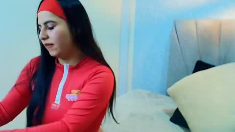   A L Y  online show from September 27, 12:23 pm