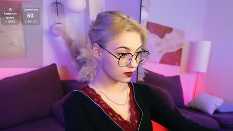 Alysia online show from April 27, 11:13 pm