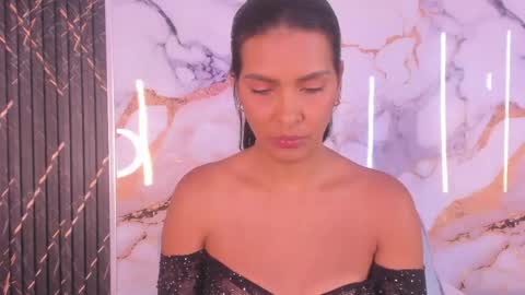 alyson__a online show from June 1, 7:15 pm