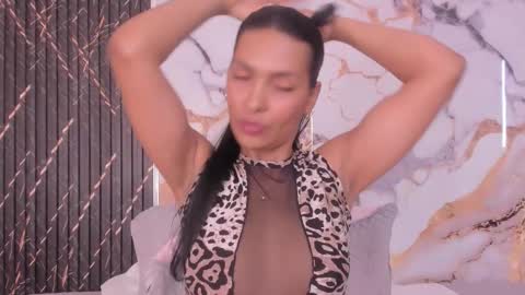 alyson__a online show from February 26, 4:06 pm