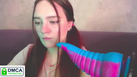 Alyssa online show from October 23, 9:26 am