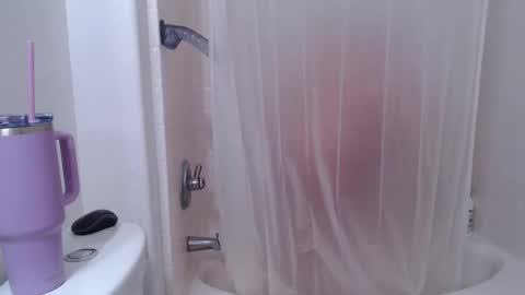 Alyssiaamorexo online show from February 26, 1:54 pm