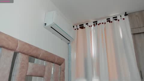 Amaia Mendoza online show from February 5, 6:37 pm