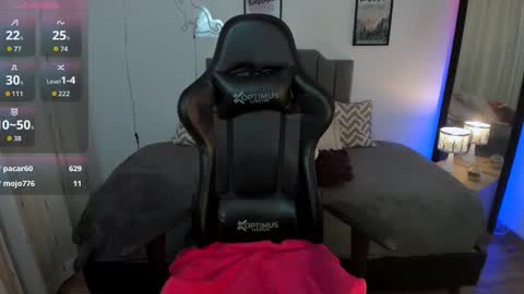 Hi Im AmaiaHelp me reach 100 likes online show from September 23, 11:03 pm