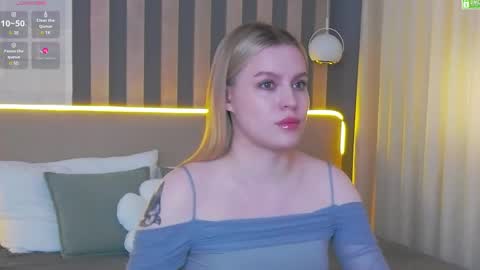 Amalia online show from June 2, 1:12 pm