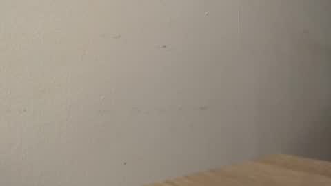 The queen of the biceps  online show from January 8, 9:01 pm