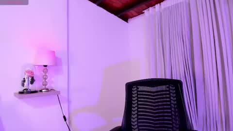 Luisa online show from February 25, 11:59 pm