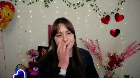 amanda_bright_ online show from February 24, 12:15 pm