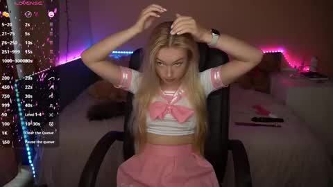 Amanda online show from September 14, 7:17 am