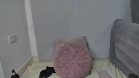 Amanda online show from April 9, 6:19 am