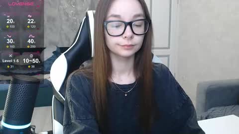 Mila online show from February 27, 11:41 am