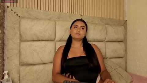 amarahanks_ online show from January 31, 9:13 pm