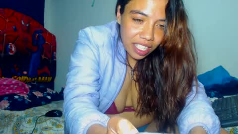 Amara Julia online show from December 10, 6:28 pm