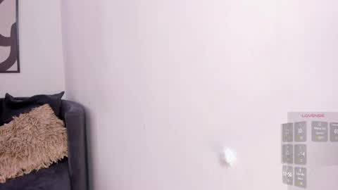    online show from April 17, 10:34 pm