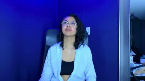 Emily online show from November 3, 12:20 pm