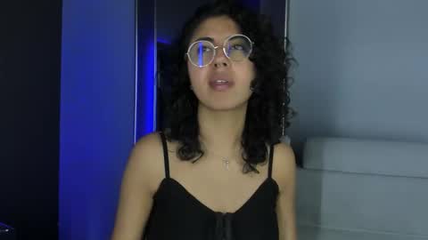 Emily online show from November 21, 2:08 pm