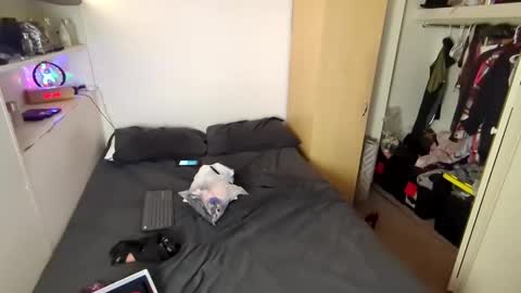 Kissra online show from February 14, 2:07 am