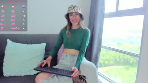 Amatista online show from January 9, 9:05 pm