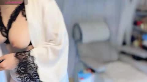 yooo online show from February 25, 12:26 pm