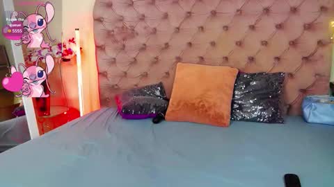 Amazon online show from October 14, 12:52 pm